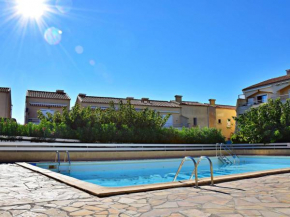Appartement 6 pers avec piscine, terrasse & parking privé - tout confort et proche commodités - FR-1-387-135